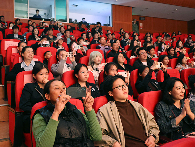 /profile/upload/2026/01/06/8502fc1f-81de-427d-b424-59c5b3f9308f.jpg 02.jpg